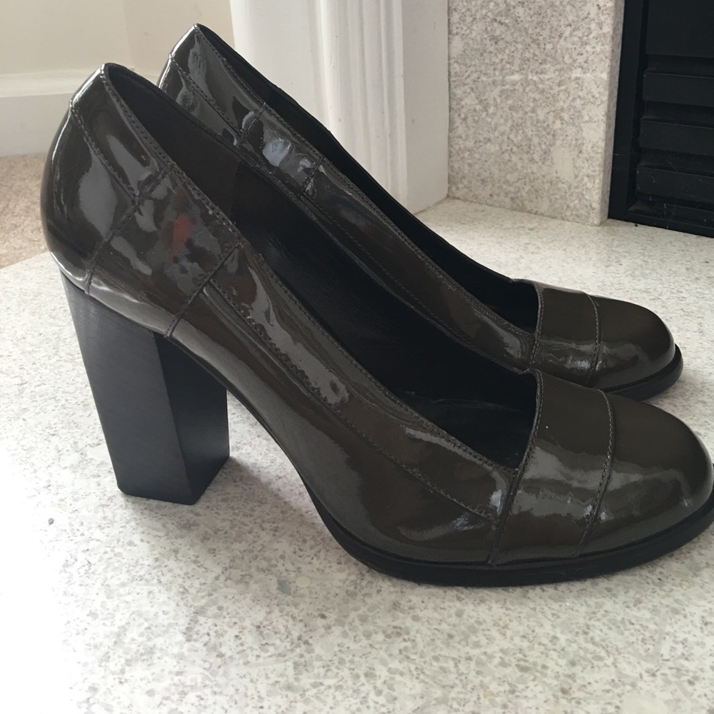 Cole Haan Olive Green Patent Block Heel Pumps - Picture 3 of 8